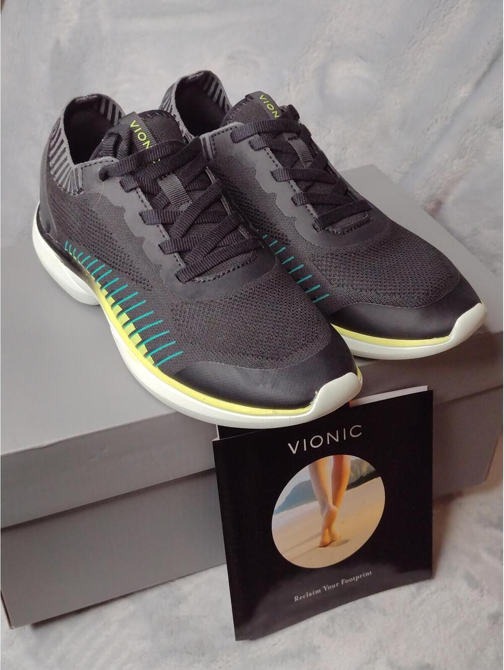 NWT Vionic Women's Black/Green Embolden Running Shoe Size 6M
